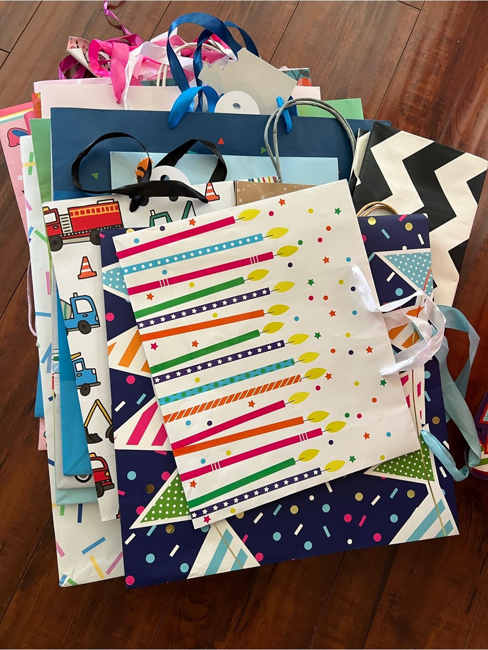 Large assortment Party Gift Bags Multi-Color